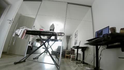           online show from 05-04-26, 06:20