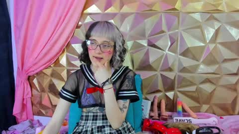  emmili  online show from 02-08-25, 06:12