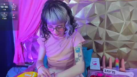  emmili  online show from 03-10-25, 03:20