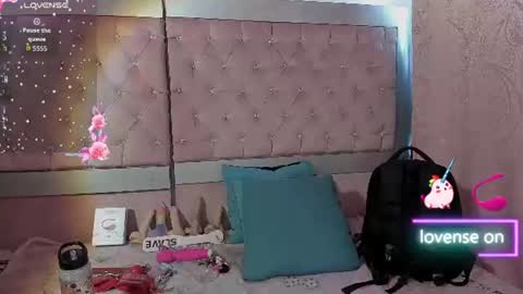  emmili  online show from 07-21-26, 12:18