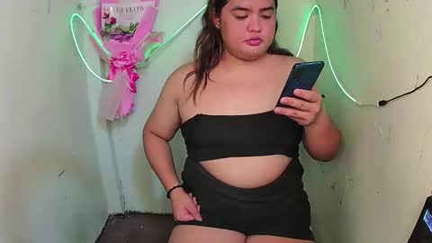 sweet_frex123 online show from 10-13-25, 03:12