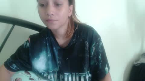 Snapshot of sweet_girlyxx chatting on 01-02-25, 02:22 girly online show from 01-02-25, 02:22