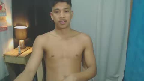 sweet_guyxx online show from 01-13-25, 02:11