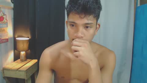 sweet_guyxx online show from 01-28-25, 03:46