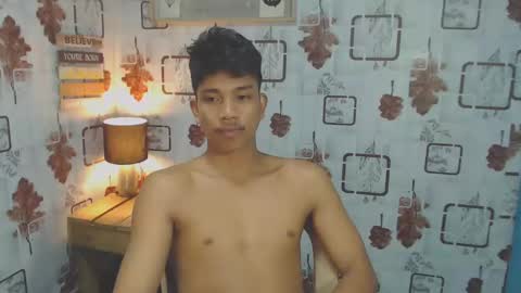 sweet_guyxx online show from 02-26-25, 05:28
