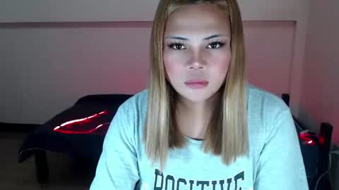 sophia daisy  online show from 10-19-25, 10:54