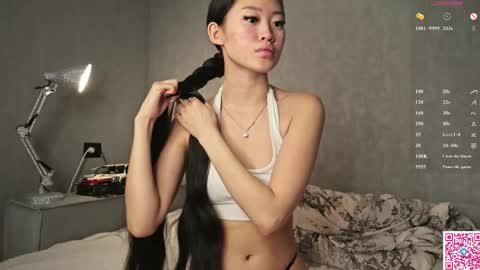 Snapshot of sweet_is_kim2 chatting on 05-02-26, 07:02 Kim online show from 05-02-26, 07:02