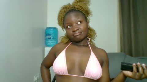 Snapshot of sweet_jenica chatting on 06-15-26, 03:42 ESTHER NEEMA online show from 06-15-26, 03:42
