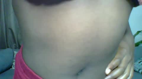 Snapshot of sweet_jenica chatting on 06-25-26, 05:12 ESTHER NEEMA online show from 06-25-26, 05:12
