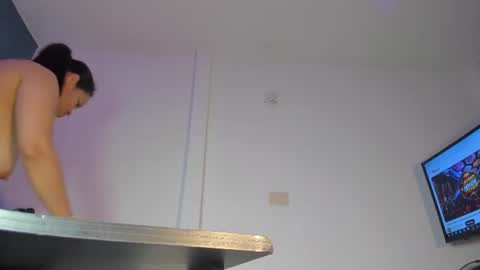 Snapshot of sweet_kahia chatting on 06-25-26, 11:48 Diana online show from 06-25-26, 11:48