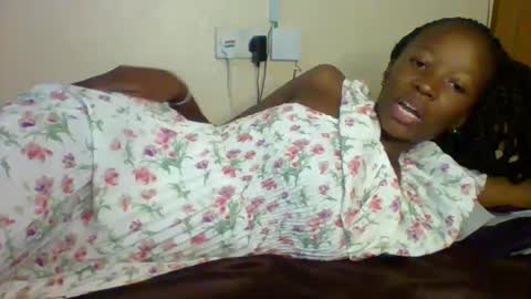 Snapshot of sweet_kcandy chatting on 05-24-26, 03:28 Sweet KCandy online show from 05-24-26, 03:28