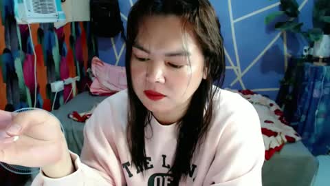 Snapshot of sweet_kendallxxxx chatting on 12-22-24, 05:12 Nicahhh online show from 12-22-24, 05:12