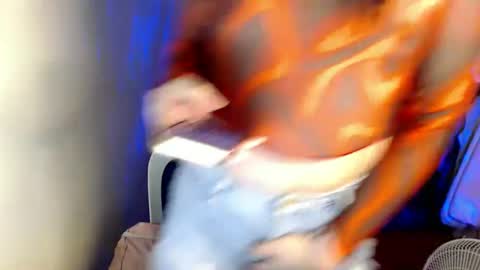 Snapshot of sweet_kendallxxxx chatting on 02-19-25, 10:12 Nicahhh online show from 02-19-25, 10:12