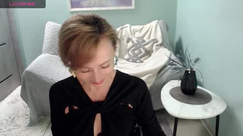 Helen online show from 09-14-25, 06:45