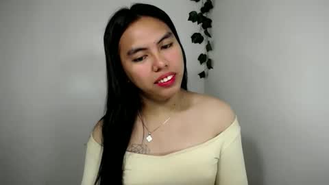 sweet_kyline69 online show from 11-22-25, 02:32