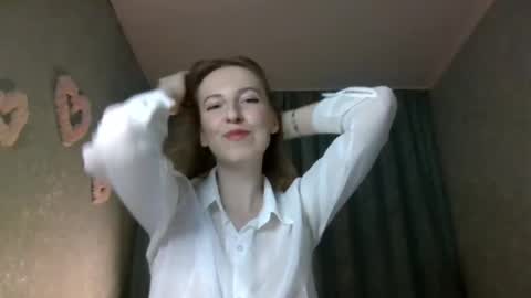 sweet_lilbunny online show from 11-12-25, 02:39