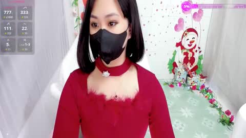 Lily online show from 12-19-25, 08:27