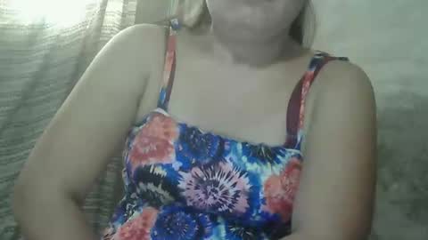 sweet_lily0613 online show from 02-11-25, 06:51
