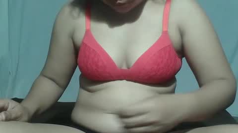 sweet_lily0613 online show from 03-05-25, 11:17