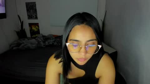 Snapshot of sweet_lina1 chatting on 05-22-26, 02:30 Lina online show from 05-22-26, 02:30