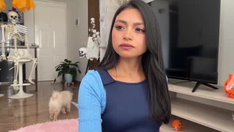 Snapshot of sweet_littleee chatting on 10-26-25, 06:58 free private online show from 10-26-25, 06:58