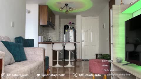 Snapshot of sweet_littleee chatting on 02-04-26, 06:58 free private online show from 02-04-26, 06:58