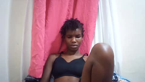 Liz online show from 06-12-26, 05:45
