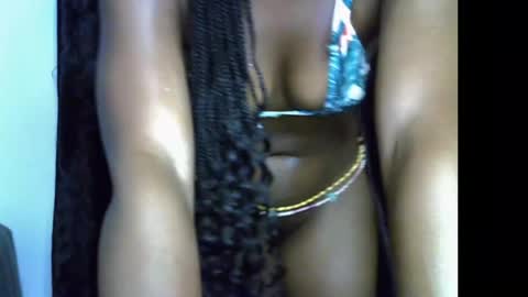 Snapshot of sweet_luna12 chatting on 06-12-26, 07:40 Luna online show from 06-12-26, 07:40