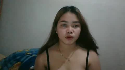 Snapshot of sweet_mae28xx chatting on 12-12-24, 05:10 sweet_mae28xx online show from 12-12-24, 05:10