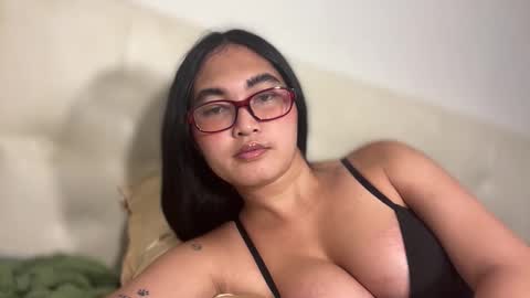 Snapshot of sweet_mariax chatting on 04-22-26, 01:12 Maria Stella online show from 04-22-26, 01:12