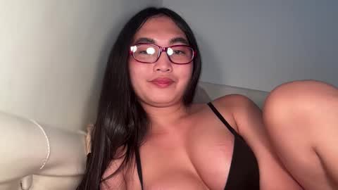Snapshot of sweet_mariax chatting on 04-29-26, 07:09 Maria Stella online show from 04-29-26, 07:09