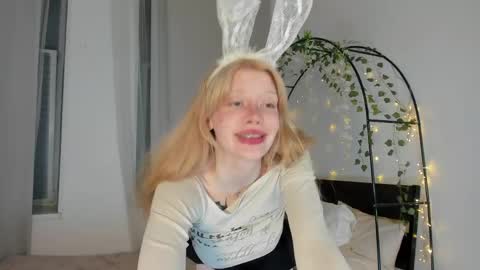 Melissa. Join me on Fansly link in social medias online show from 05-21-26, 09:33