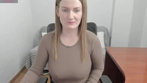 Snapshot of sweet_melody_of_ur_heart chatting on 05-01-26, 05:06 Mila online show from 05-01-26, 05:06
