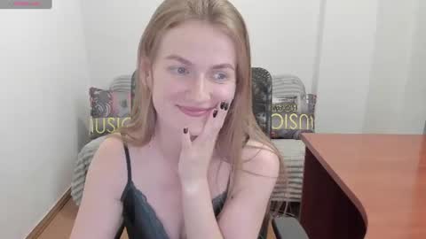 Mila online show from 06-22-26, 06:27