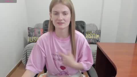 Mila online show from 06-26-26, 04:33
