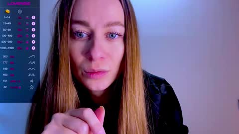 Mia online show from 11-01-25, 11:56