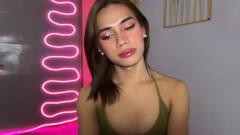 Snapshot of sweet_nikki03 chatting on 04-18-26, 08:20 sweet_nikki03 online show from 04-18-26, 08:20