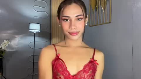 Snapshot of sweet_nikki03 chatting on 05-11-26, 10:32 sweet_nikki03 online show from 05-11-26, 10:32