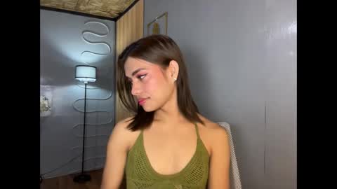 Snapshot of sweet_nikki03 chatting on 05-22-26, 09:09 sweet_nikki03 online show from 05-22-26, 09:09
