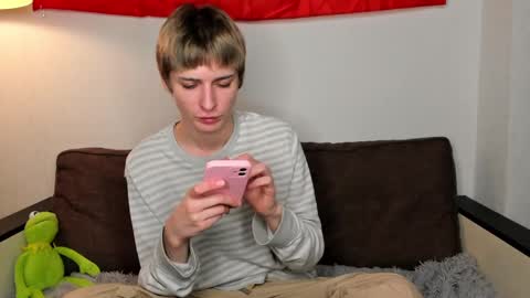 kira online show from 12-01-24, 07:14