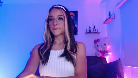 Penny  online show from 11-12-25, 09:58