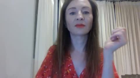 Snapshot of sweet_poeme chatting on 06-07-26, 12:20 sweet_poeme online show from 06-07-26, 12:20