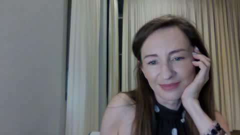 sweet_poeme online show from 06-19-26, 12:20