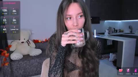 Ashley online show from 10-29-25, 06:42