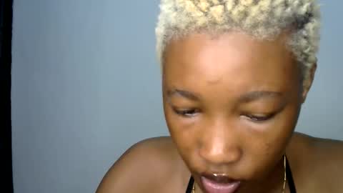 Snapshot of sweet_pussy04 chatting on 06-07-26, 06:50 sweet girl online show from 06-07-26, 06:50