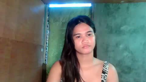 Snapshot of sweet_reyan2003 chatting on 06-21-26, 11:40 REYAN online show from 06-21-26, 11:40