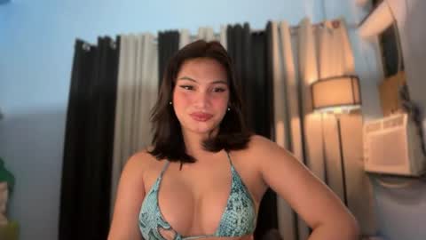 Snapshot of sweet_scarllet12 chatting on 06-26-26, 12:09 SCARLLET online show from 06-26-26, 12:09