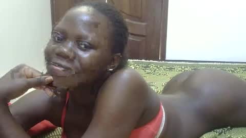 Snapshot of sweet_sharon01 chatting on 10-27-25, 10:52 Sharon online show from 10-27-25, 10:52