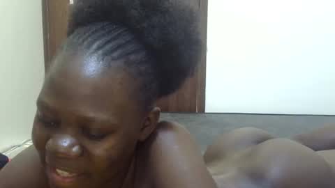 Snapshot of sweet_sharon01 chatting on 11-14-25, 09:52 Sharon online show from 11-14-25, 09:52