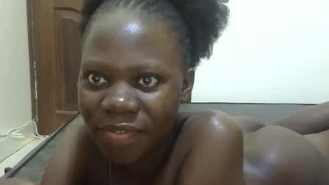 Snapshot of sweet_sharon01 chatting on 11-17-25, 09:26 Sharon online show from 11-17-25, 09:26